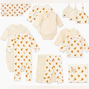 NWT NB or 0-3 pizza party baby shower gift 14 pc bundle Layette Monica & Andy